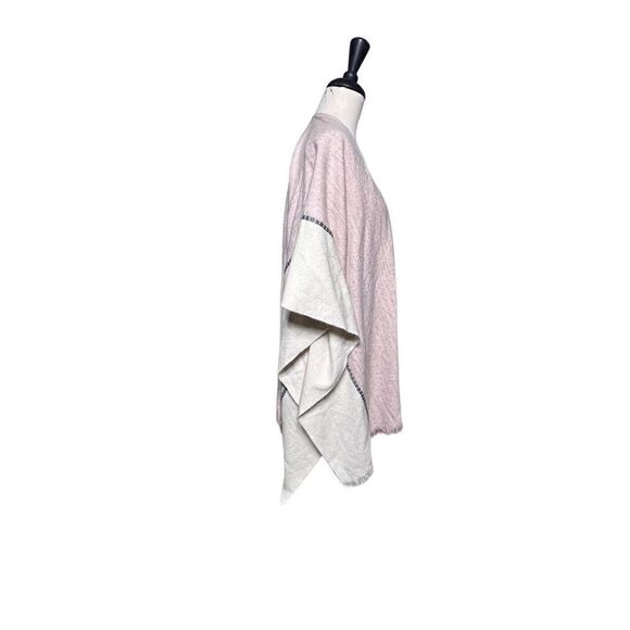 Anthropologie Do Everything in Love Pink Boho Shabby Chic Poncho Shawl - Picture 2 of 5